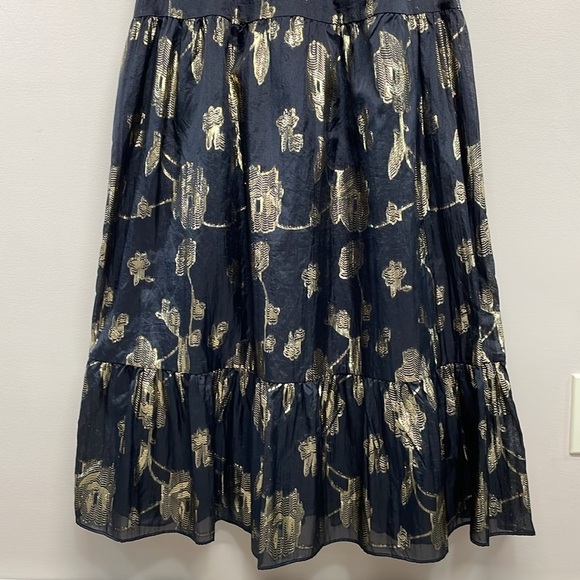 NWOT Express Halter Tiered Maxi Dress Black and Metallic Gold Floral Rose XS - Picture 3 of 15